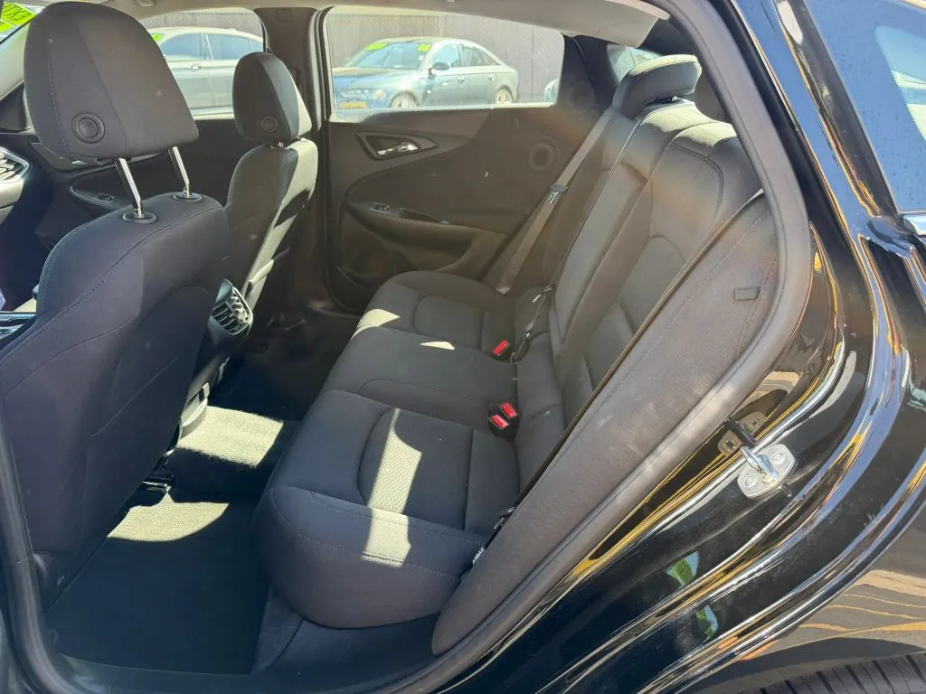 Chevrolet Malibu photo 10