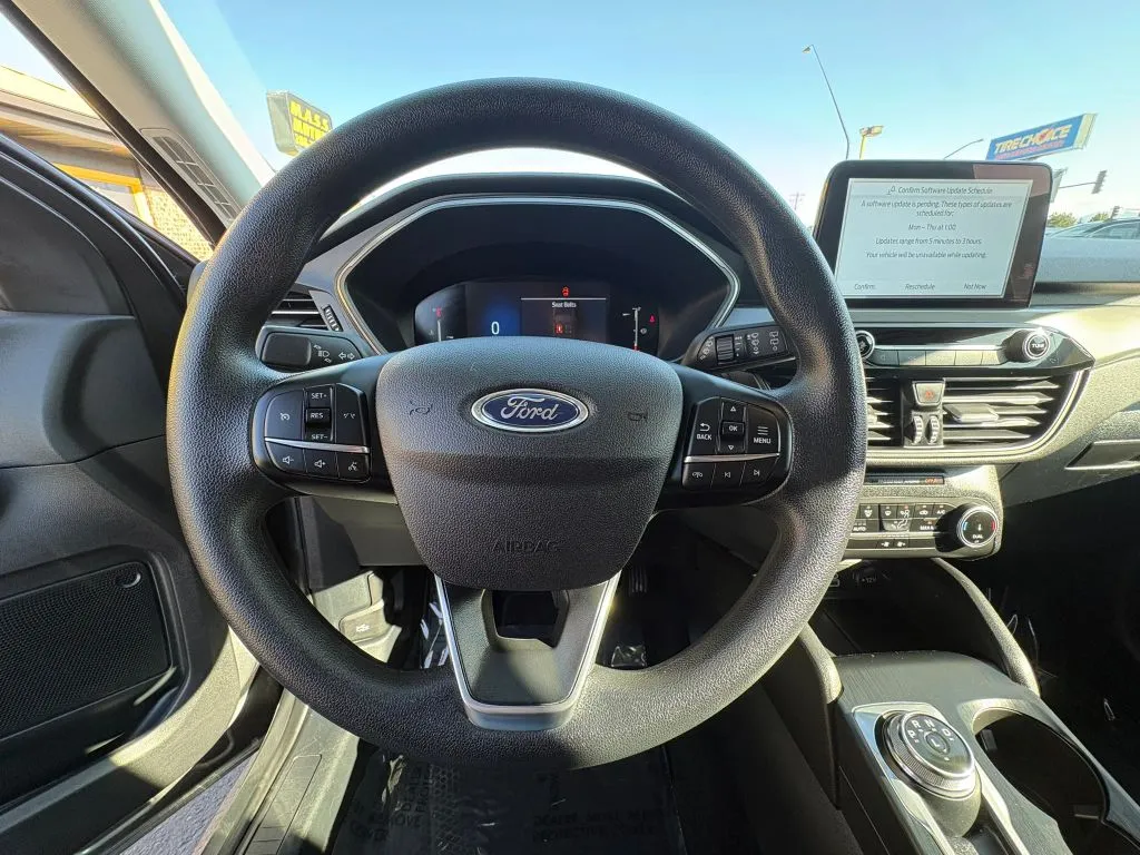 Ford Escape photo 14