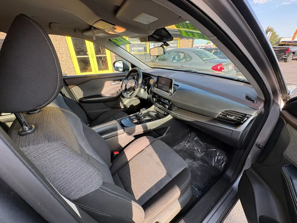 Nissan Rogue photo 11