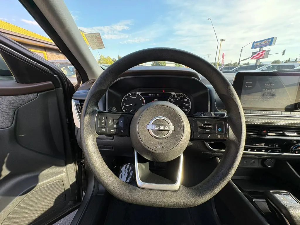 Nissan Rogue photo 15