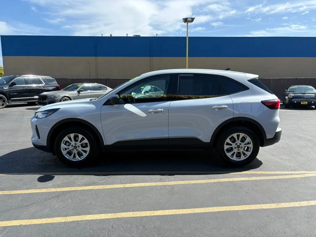 Ford Escape photo 4