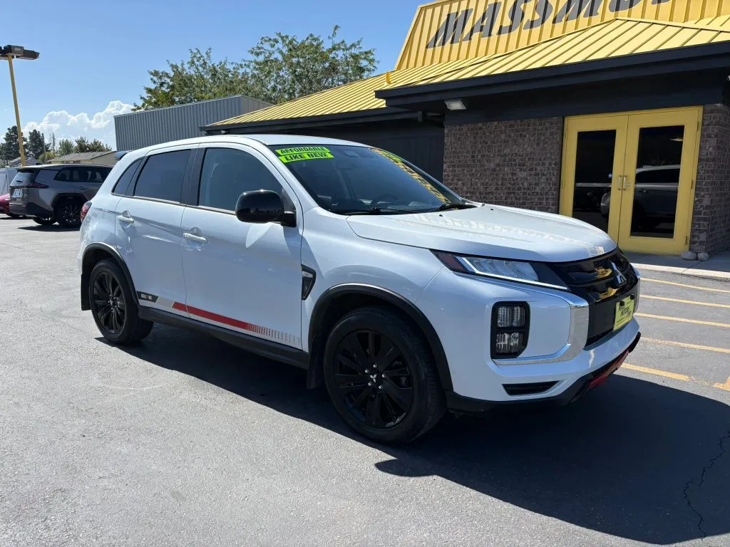 Mitsubishi Outlander Sport photo 8