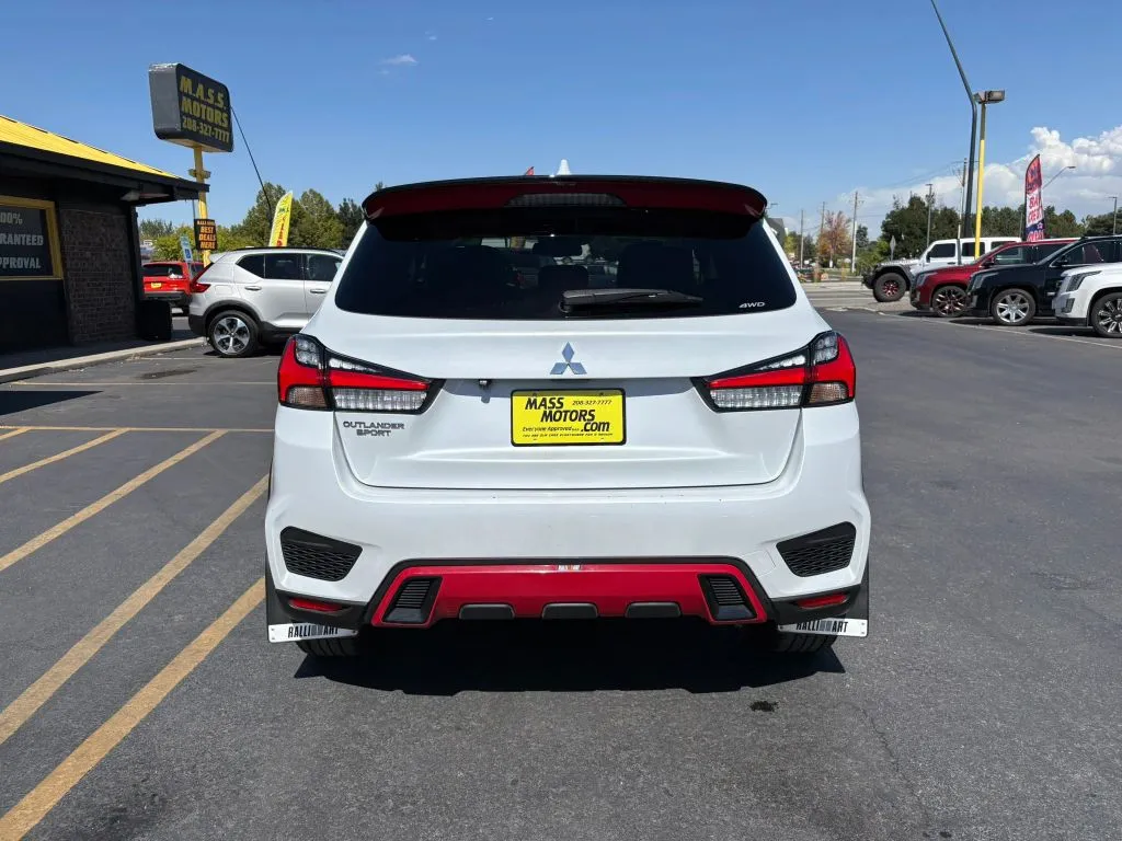 Mitsubishi Outlander Sport photo 6