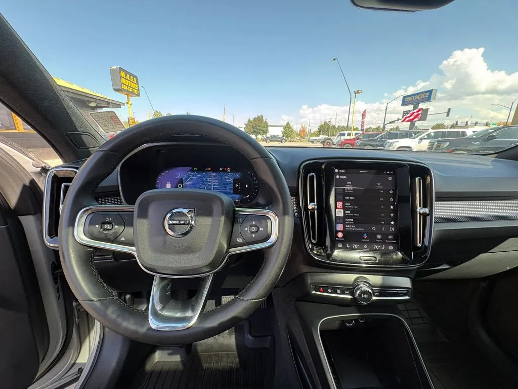 Volvo XC40 photo 13