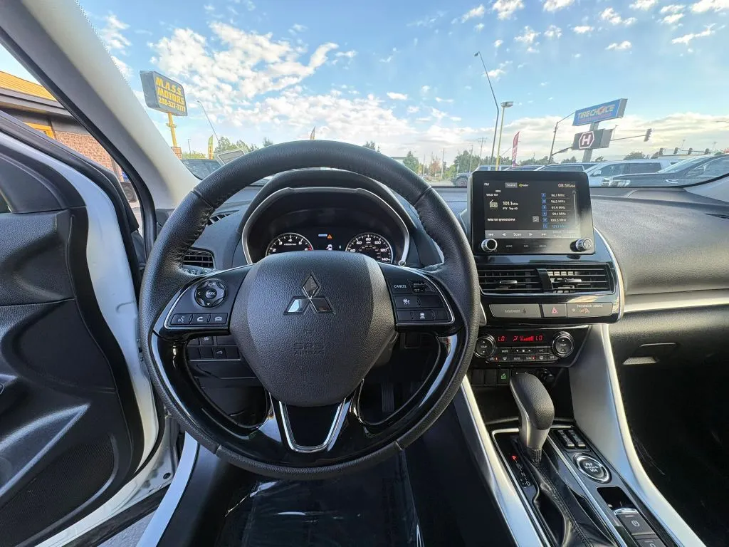 Mitsubishi Eclipse Cross photo 13