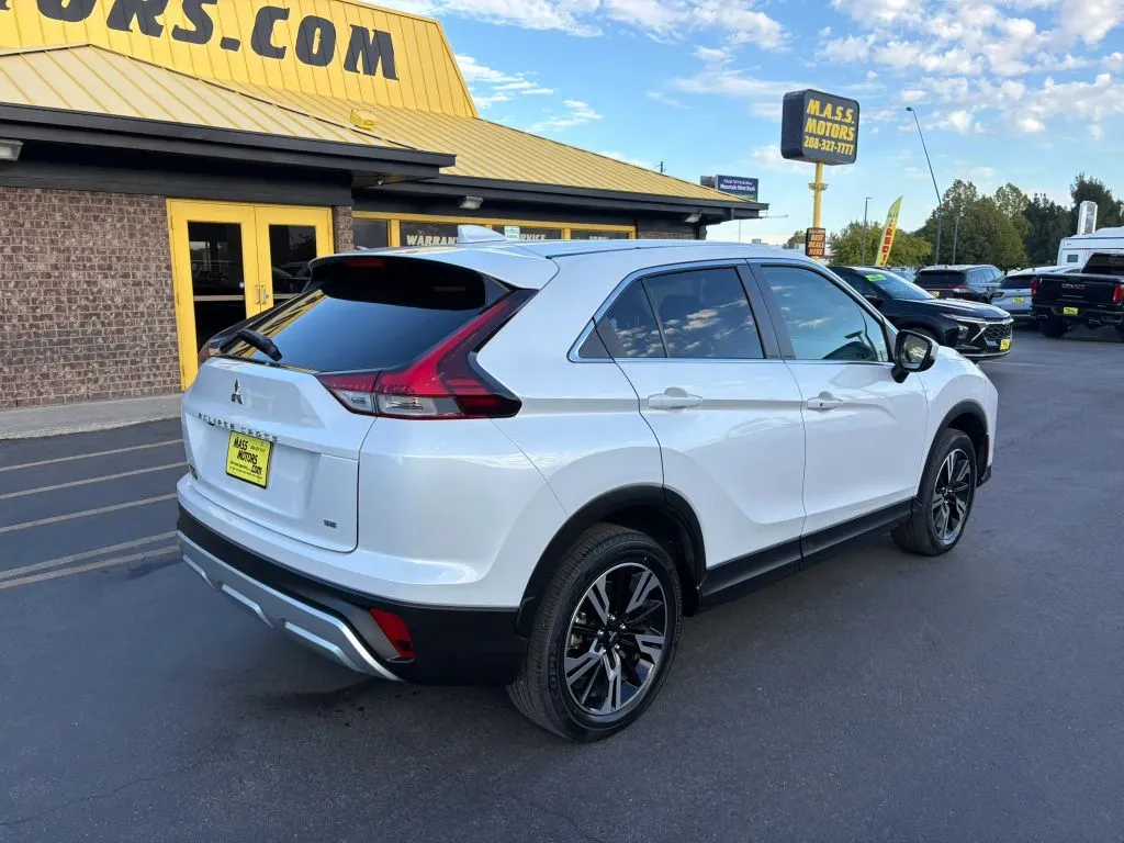 Mitsubishi Eclipse Cross photo 7