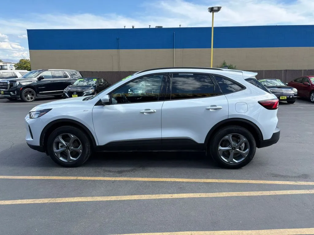 Ford Escape photo 4