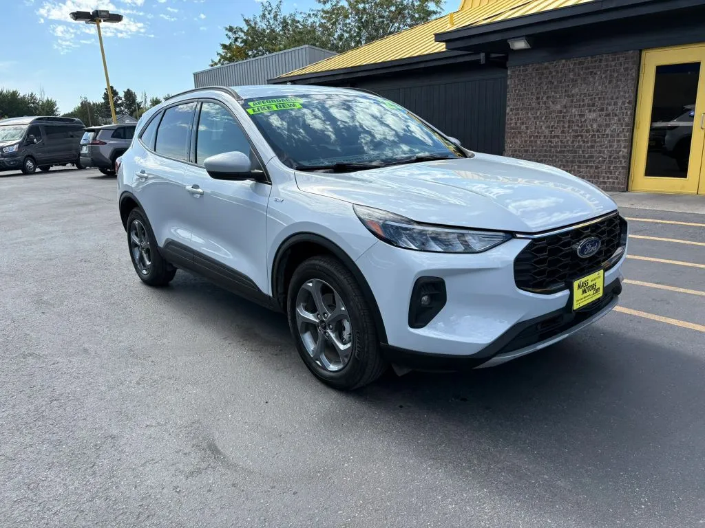 Ford Escape photo 8