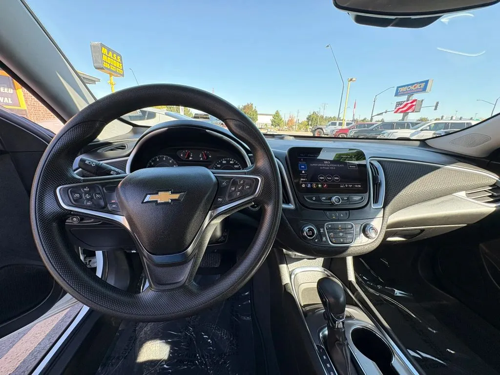 Chevrolet Malibu photo 13