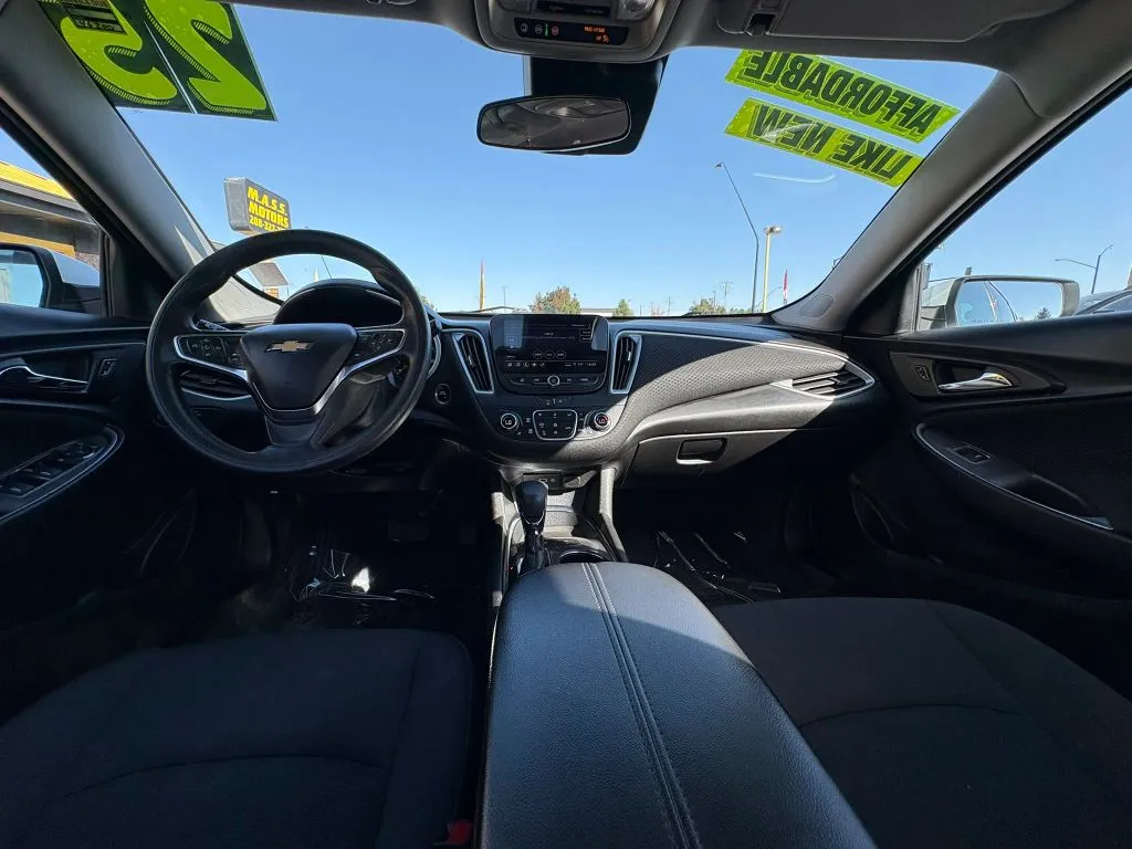 Chevrolet Malibu photo 19