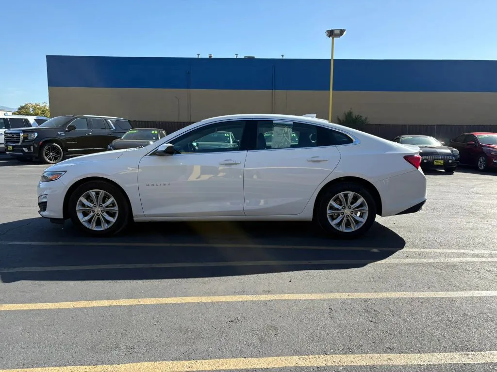 Chevrolet Malibu photo 4