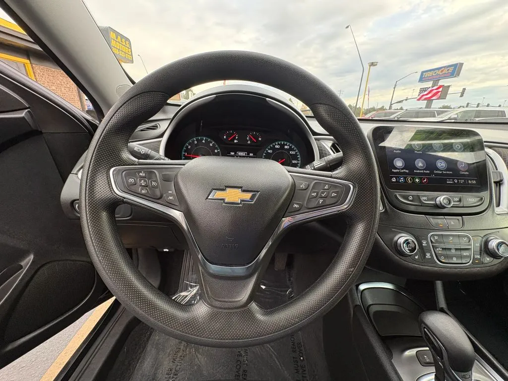 Chevrolet Malibu photo 14