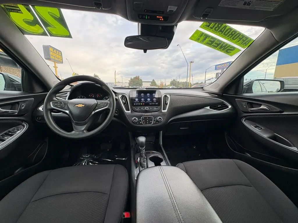 Chevrolet Malibu photo 19