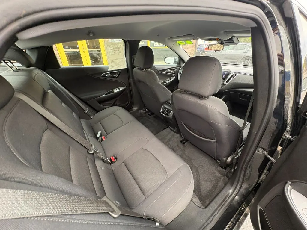 Chevrolet Malibu photo 12