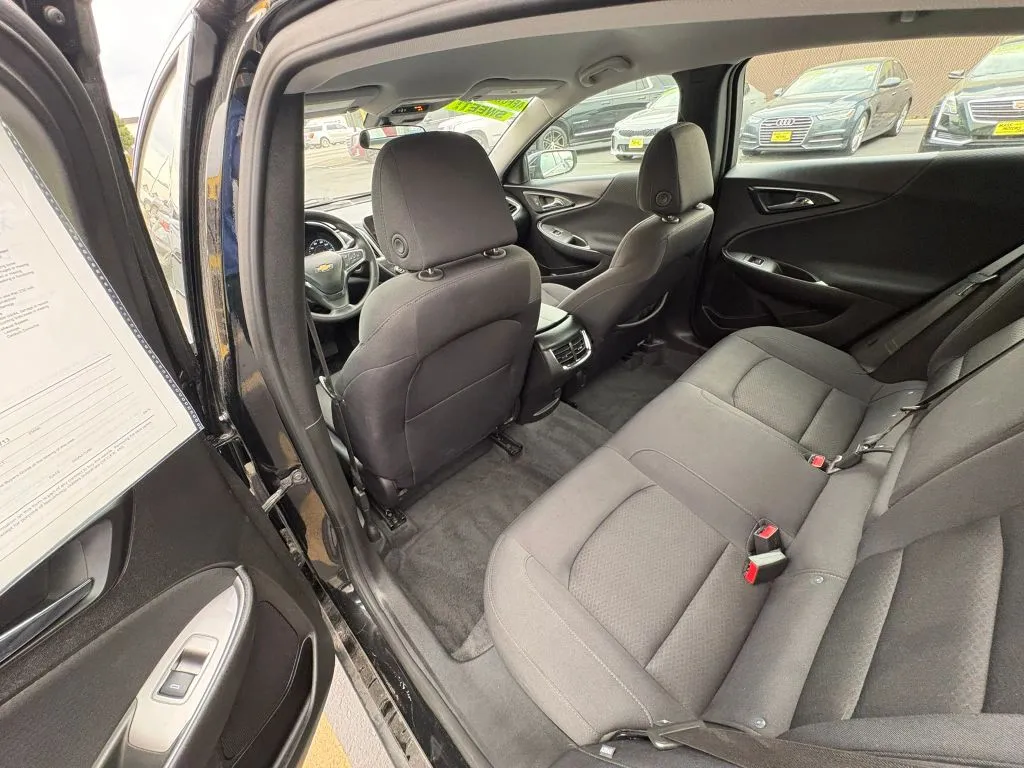 Chevrolet Malibu photo 10
