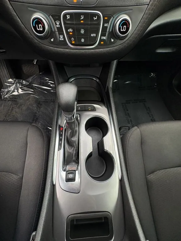 Chevrolet Malibu photo 17