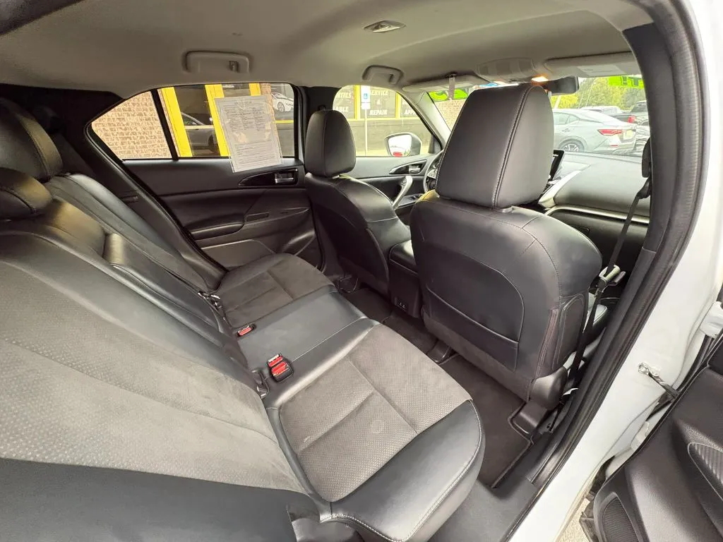 Mitsubishi Eclipse Cross photo 12