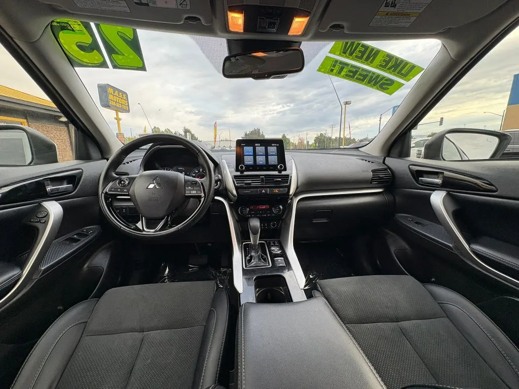 Mitsubishi Eclipse Cross photo 19
