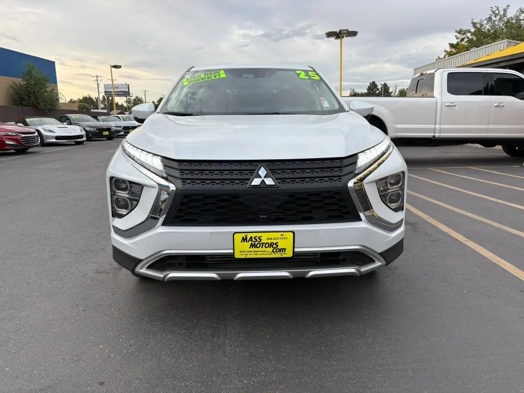 Mitsubishi Eclipse Cross photo 2