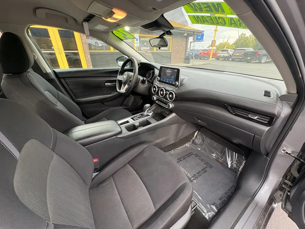 Nissan Sentra photo 11