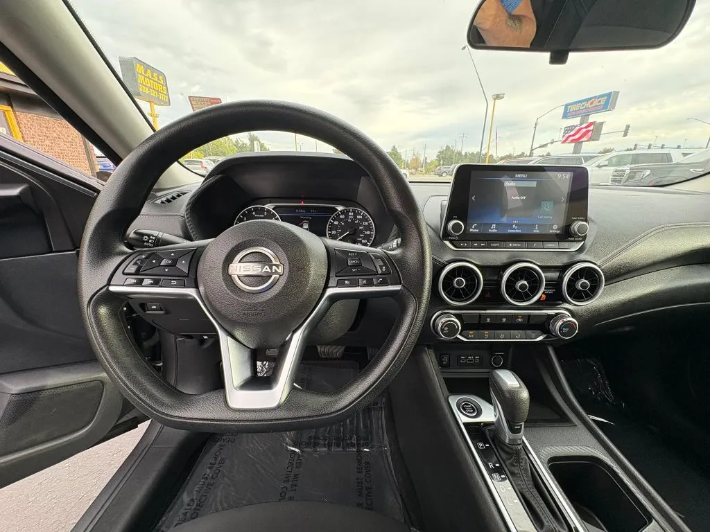 Nissan Sentra photo 13