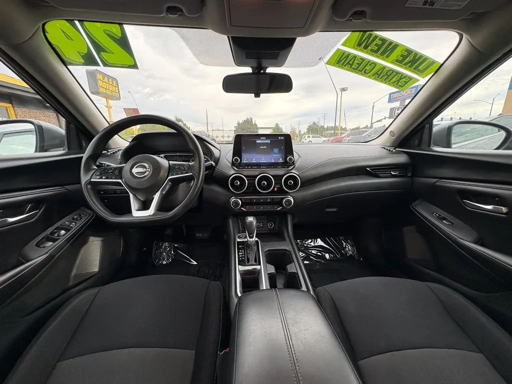 Nissan Sentra photo 19