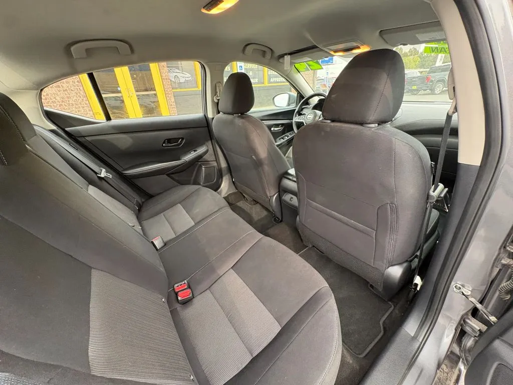 Nissan Sentra photo 12