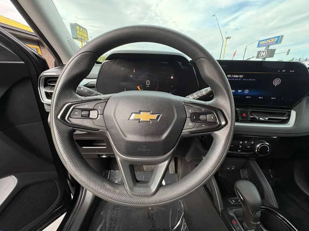 Chevrolet Trailblazer photo 14