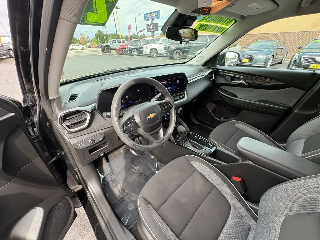 Chevrolet Trailblazer photo 9
