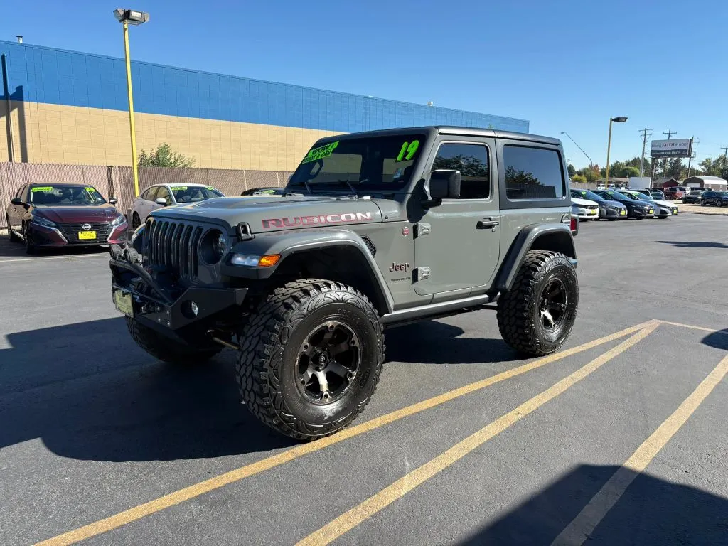 Jeep Wrangler photo 3