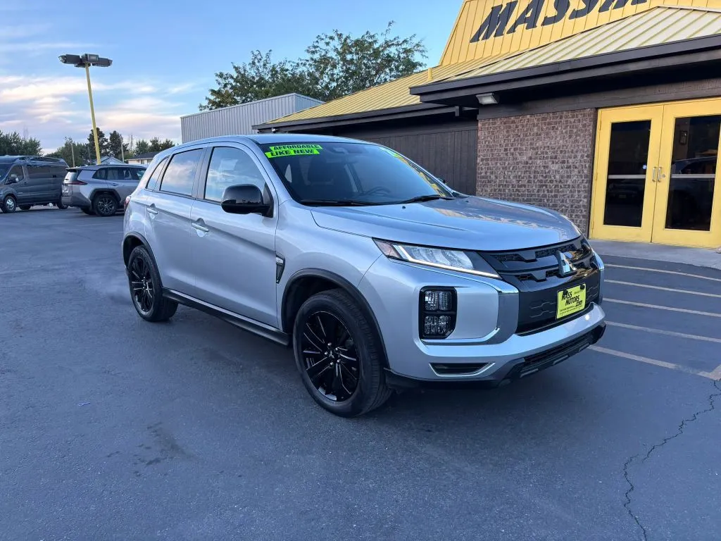 Mitsubishi Outlander Sport photo 8
