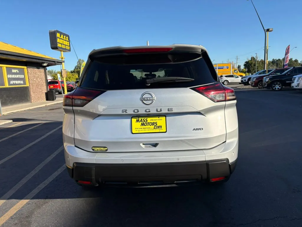 Nissan Rogue photo 6