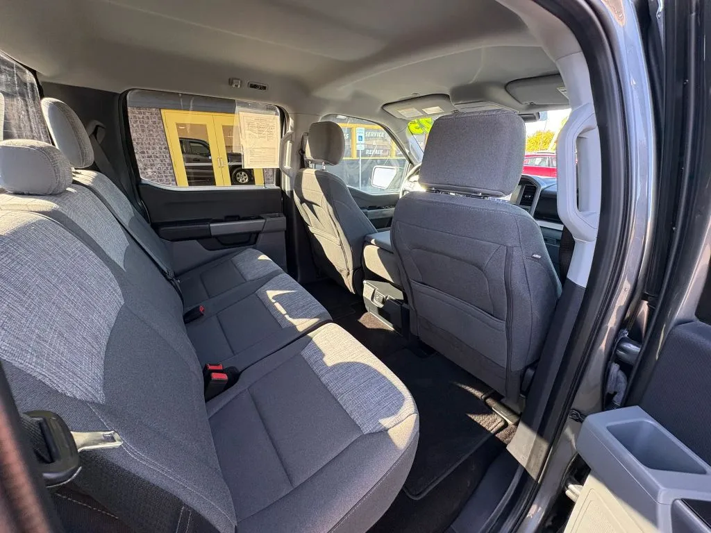 Ford F-150 photo 12