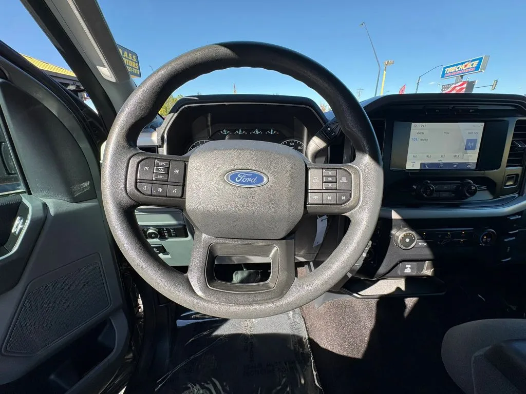 Ford F-150 photo 14
