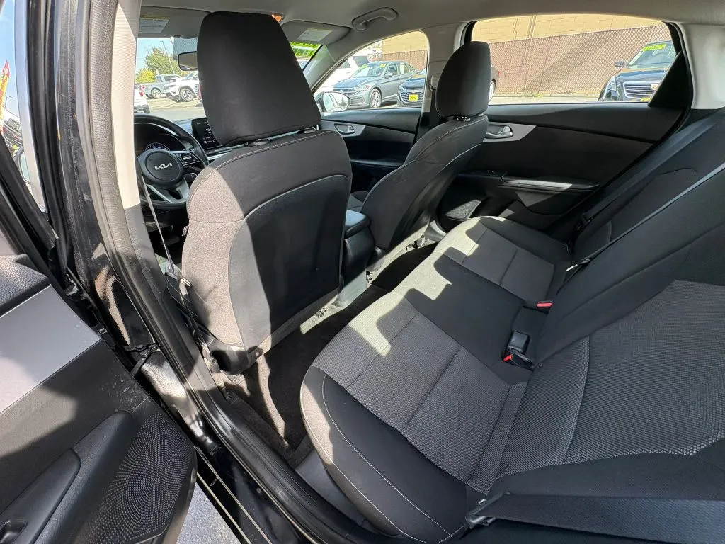Kia Forte photo 10