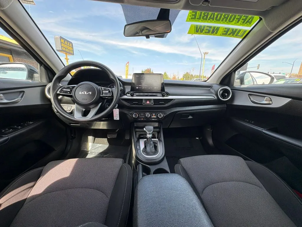 Kia Forte photo 19