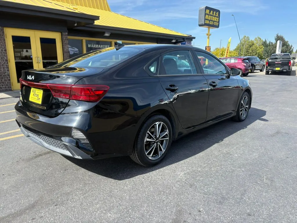Kia Forte photo 7