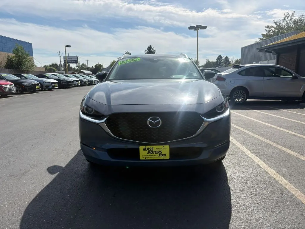 Mazda CX-30 photo 2