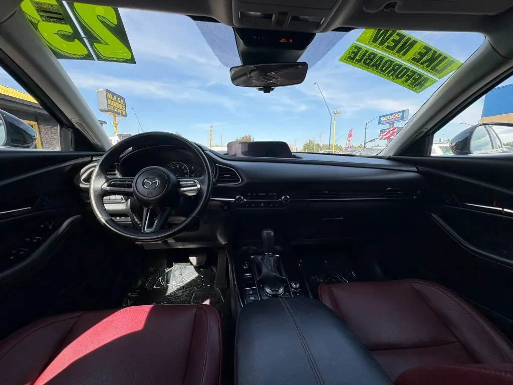 Mazda CX-30 photo 19