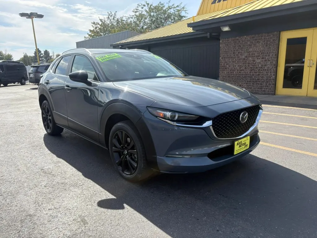 Mazda CX-30 photo 8