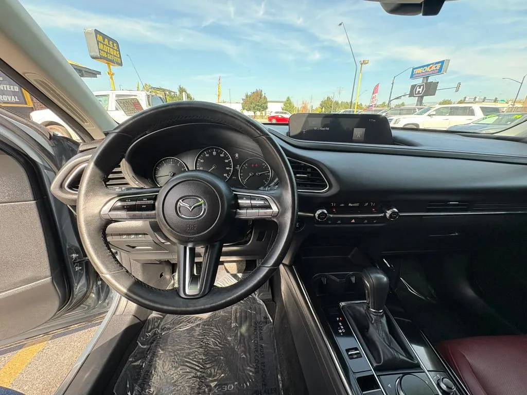 Mazda CX-30 photo 13