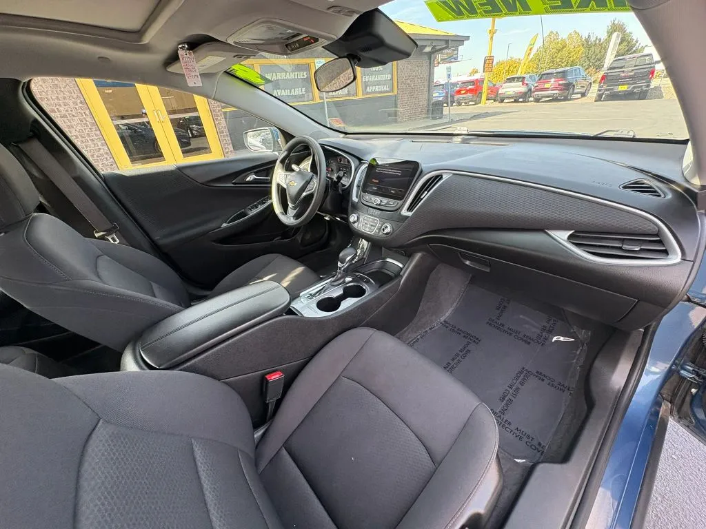 Chevrolet Malibu photo 11