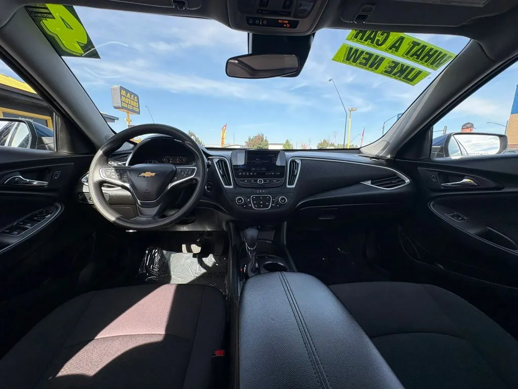 Chevrolet Malibu photo 18