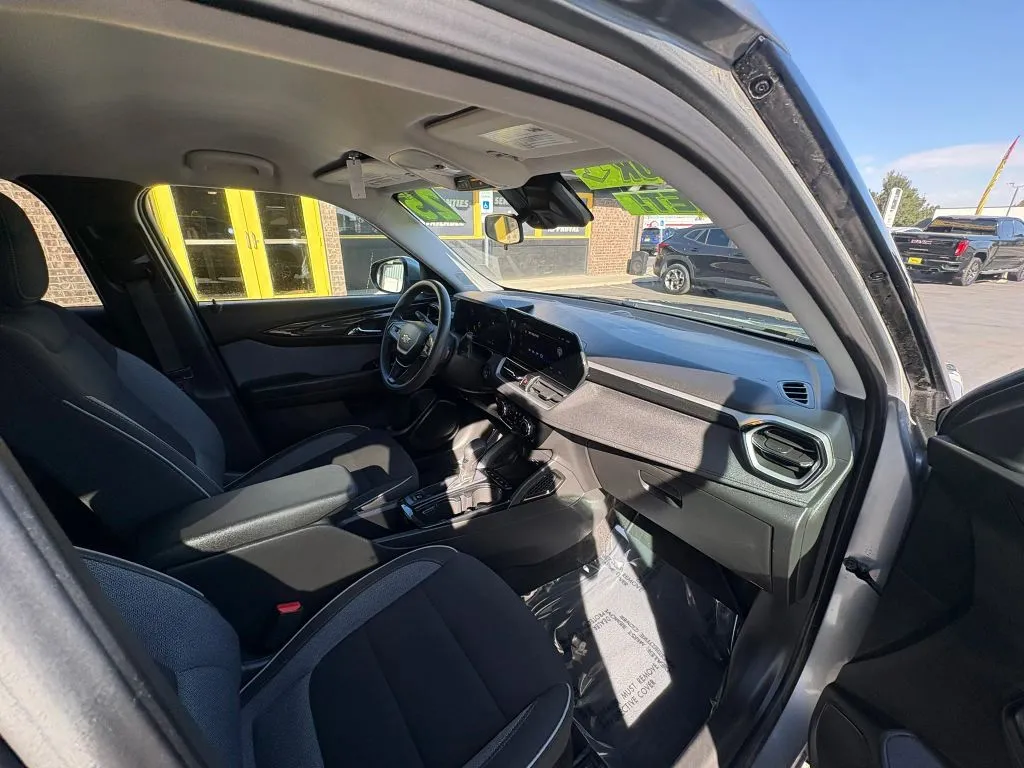 Chevrolet Trailblazer photo 11