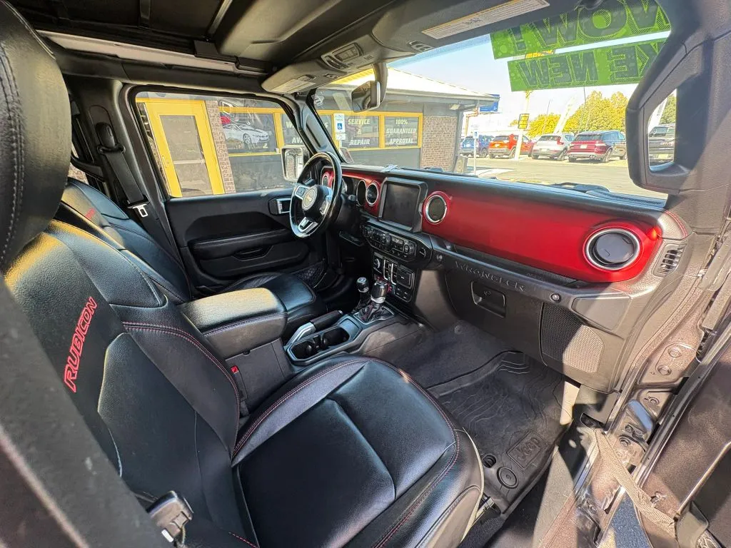 Jeep Wrangler photo 11