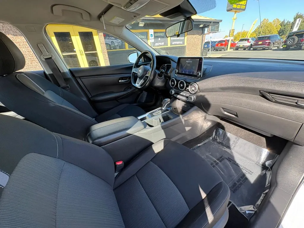 Nissan Sentra photo 11