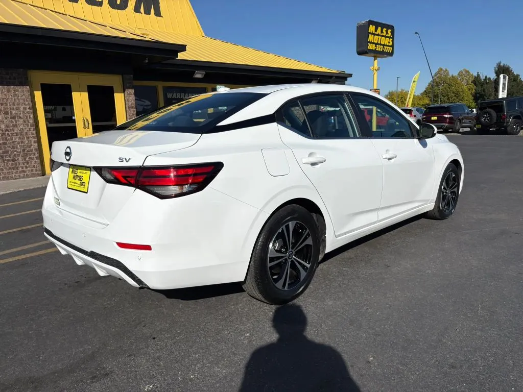 Nissan Sentra photo 7