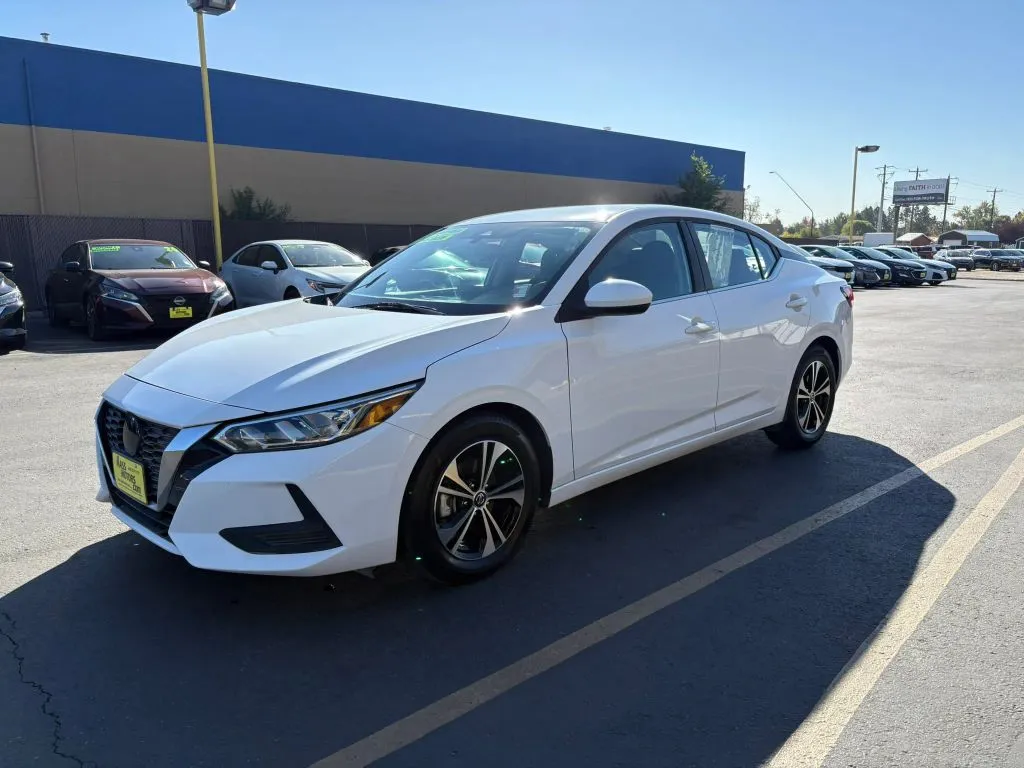 Nissan Sentra photo 3