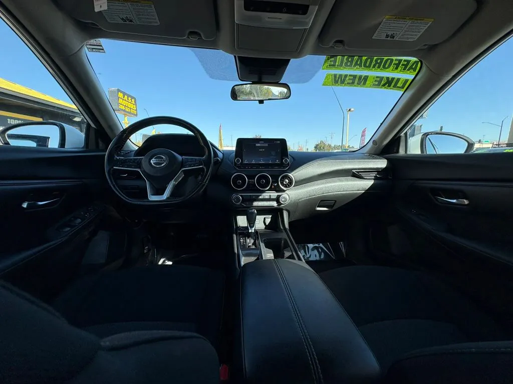 Nissan Sentra photo 19