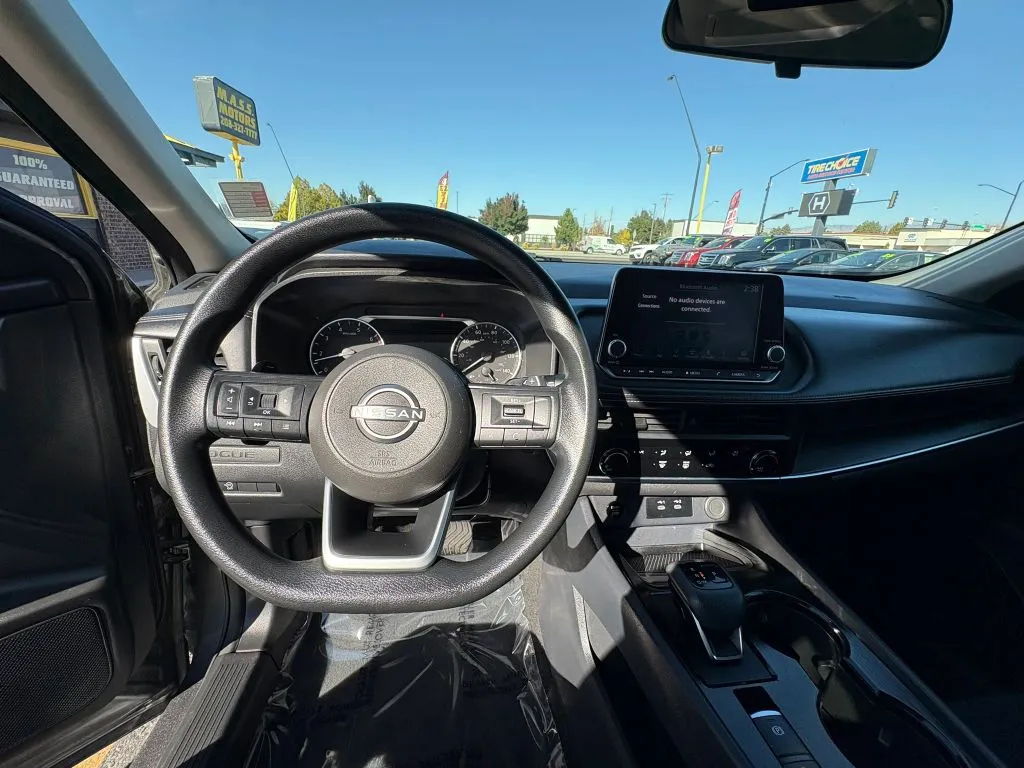 Nissan Rogue photo 13